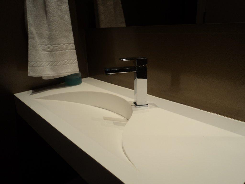 Detalhe de superfície em Corian®